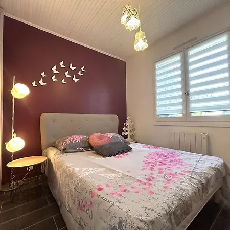 Casa de Férias Maison Spacieuse Proche Plage, 4 Chambres, Terrasse, Parking, Internet à St-gilles - Fr-1-224-820 Saint-Gilles-Croix-de-Vie