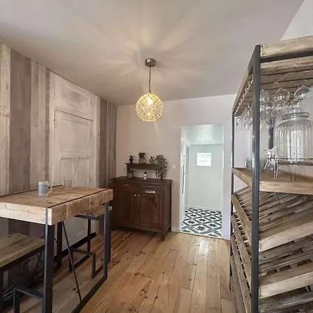 Maison Spacieuse Proche Plage, 4 Chambres, Terrasse, Parking, Internet à St-gilles - Fr-1-224-820