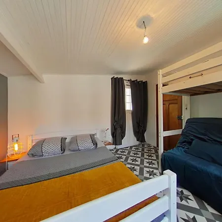 Casa de Férias Maison Spacieuse Proche Plage, 4 Chambres, Terrasse, Parking, Internet à St-gilles - Fr-1-224-820 Saint-Gilles-Croix-de-Vie