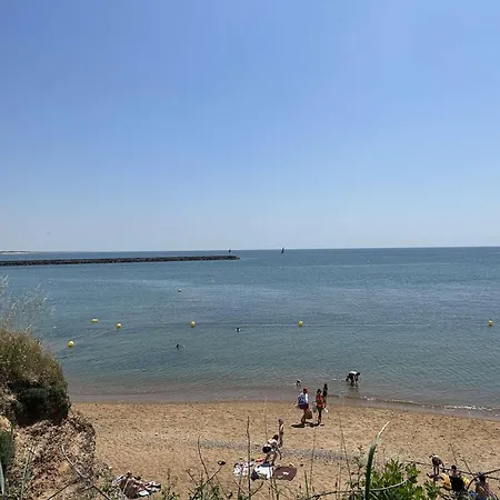 Maison Spacieuse Proche Plage, 4 Chambres, Terrasse, Parking, Internet à St-gilles - Fr-1-224-820 Saint-Gilles-Croix-de-Vie