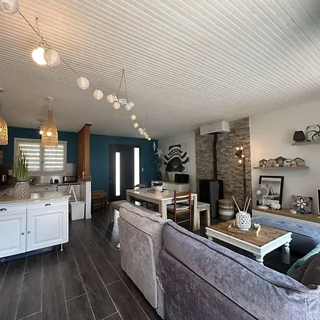 Casa de Férias Maison Spacieuse Proche Plage, 4 Chambres, Terrasse, Parking, Internet à St-gilles - Fr-1-224-820